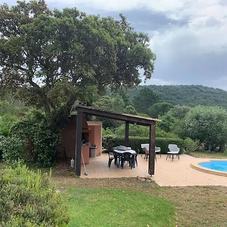 Individuelle Avec Piscine Privee Et Grand Jardin Proche Santa Giulia Вилла Порто-Веккьо